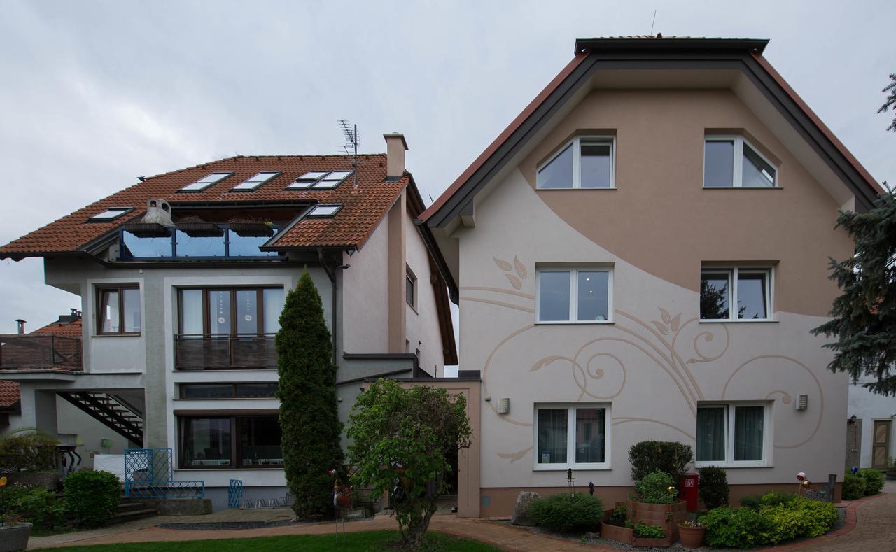 Pension Haus Sanz Vienna Luaran gambar
